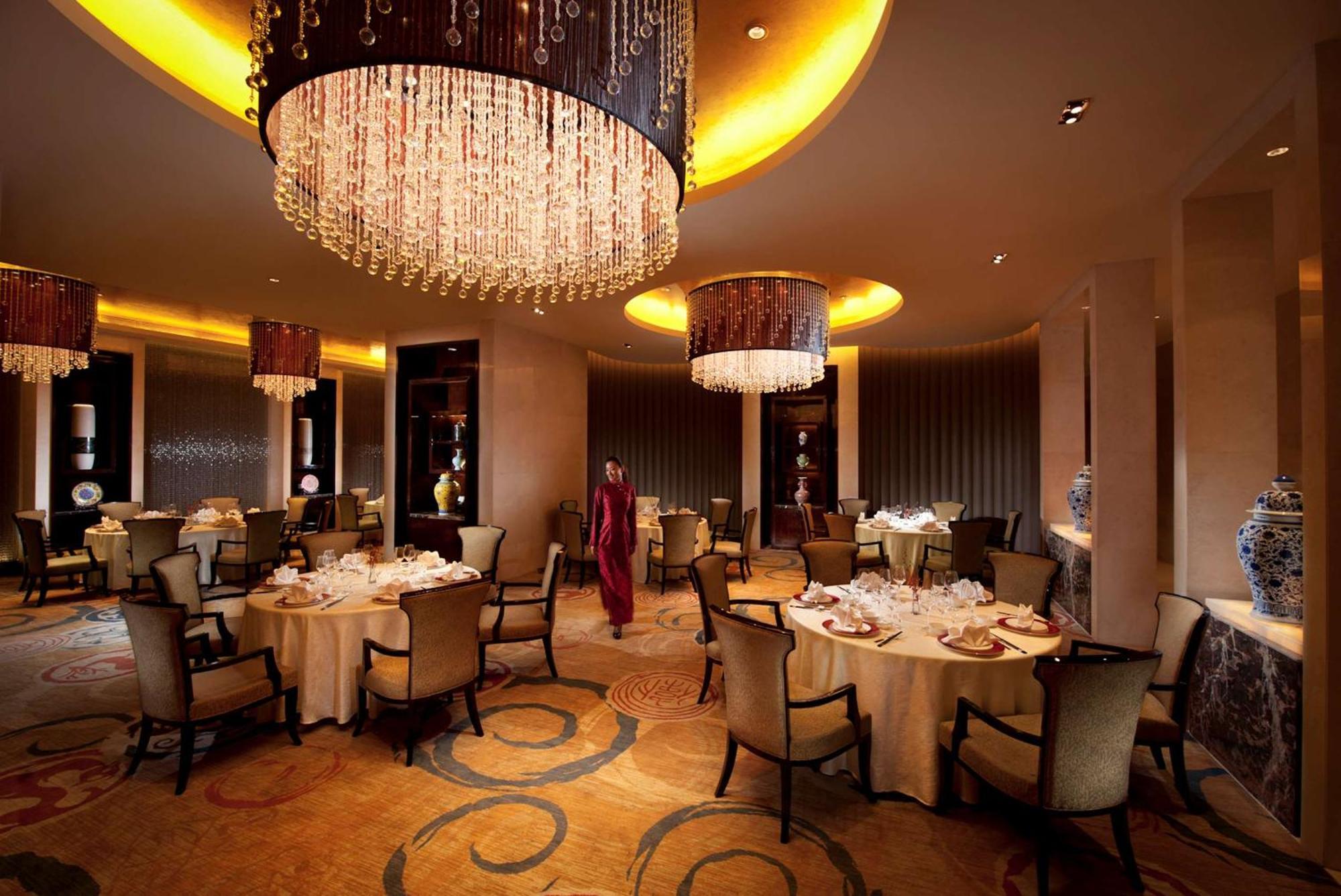 Hilton Nanjing Hotel Buitenkant foto